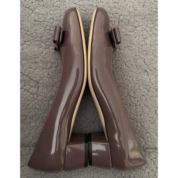 Salvatore Ferragamo Varina Patent Leather Bow Gold Mauve Flats Women's Size 9 B - Picture 9 of 14
